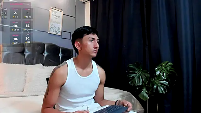 oliver mr  online show from December 3, 2025, 9:36 pm