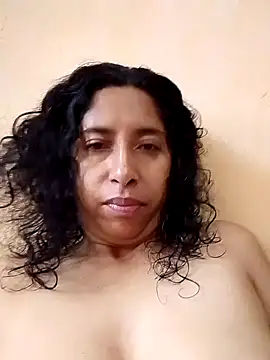 Snapshot of anitotori chatting on June 20, 2026, 3:28 pm anitotori online show from June 20, 2026, 3:28 pm