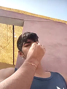 monster 33 online show from November 15, 2025, 6:50 am