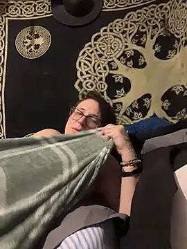 Harleesinn online show from December 1, 2025, 8:26 am