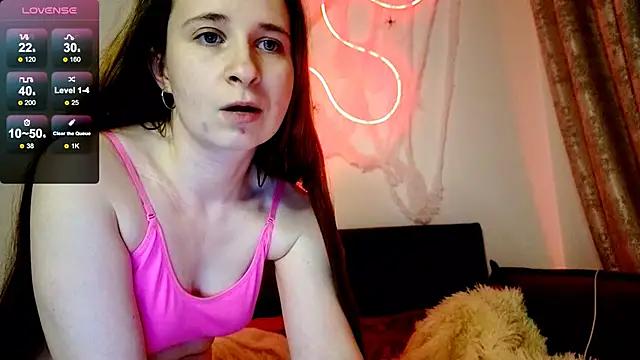  Linett  online show from October 31, 2025, 7:54 pm