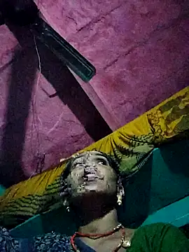 Pooja750 online show from October 26, 2025, 3:45 pm