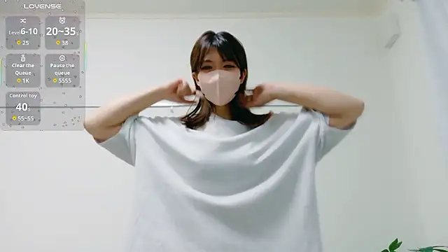 Snapshot of hinachuuu__D chatting on September 24, 2025, 11:06 am hinachuuu D online show from September 24, 2025, 11:06 am