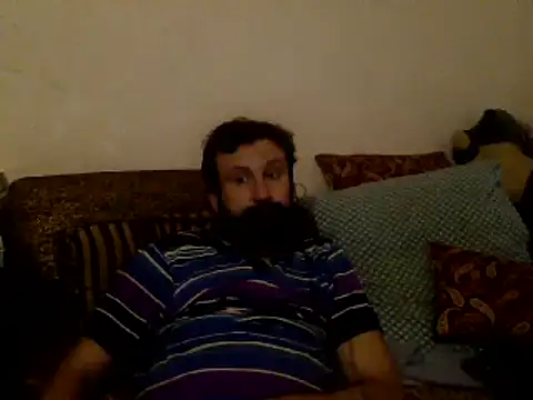 vihand22 online show from September 23, 2025, 7:10 pm