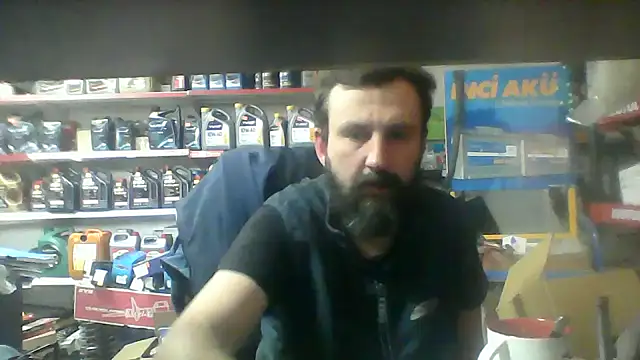 vihand22 online show from September 18, 2025, 8:28 am