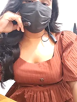 Snapshot of BeautyGirl_sara chatting on October 18, 2025, 4:47 am BeautyGirl sara online show from October 18, 2025, 4:47 am