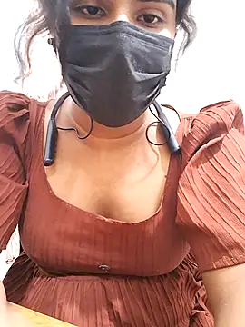 Snapshot of BeautyGirl_sara chatting on November 12, 2025, 7:01 am BeautyGirl sara online show from November 12, 2025, 7:01 am