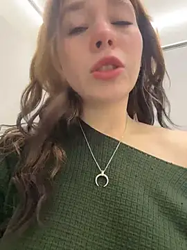 Mimiumuy online show from October 28, 2025, 3:11 pm