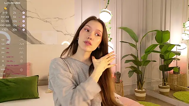 MaryNixon  online show from March 17, 2026, 5:21 am