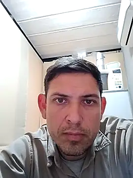 Az-09Ga online show from June 4, 2026, 12:32 pm