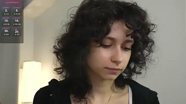 MimiLicks online show from November 4, 2025, 6:28 am