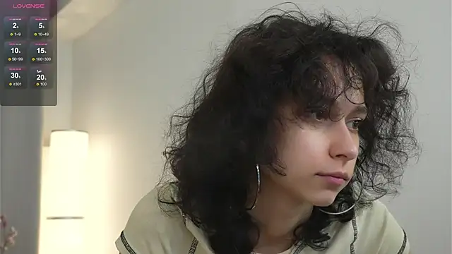 MimiLicks online show from November 5, 2025, 6:05 am