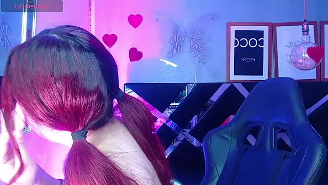 Red Bunny v online show from May 11, 2026, 1:12 pm