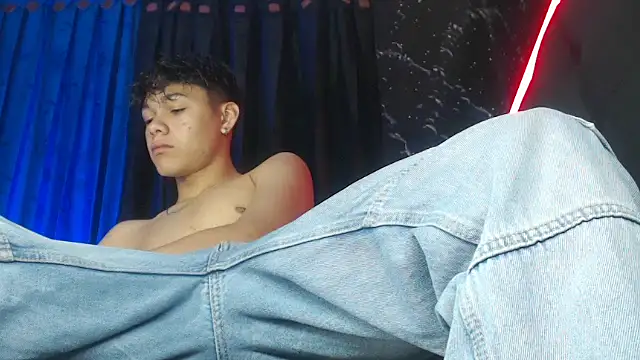 SemerHott online show from December 3, 2025, 1:21 pm