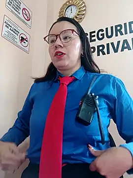 Snapshot of Hannah-colx chatting on November 1, 2025, 4:01 pm Hannah-colx online show from November 1, 2025, 4:01 pm