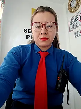 Snapshot of Hannah-colx chatting on November 27, 2025, 5:02 pm Hannah-colx online show from November 27, 2025, 5:02 pm