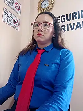 Snapshot of Hannah-colx chatting on October 26, 2025, 6:41 pm Hannah-colx online show from October 26, 2025, 6:41 pm