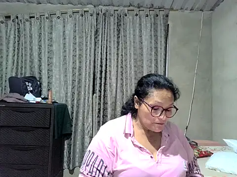  Cristal online show from October 29, 2025, 3:05 am