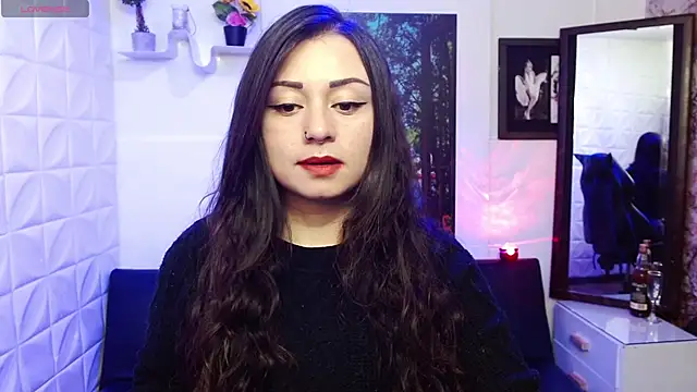 Eva Roussell online show from October 17, 2025, 2:41 pm