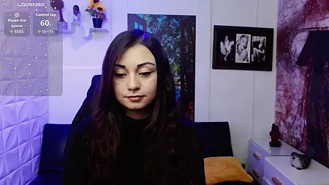 Eva Roussell online show from November 10, 2025, 2:55 pm