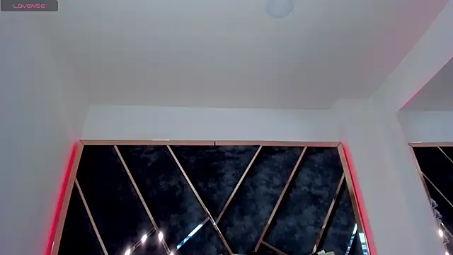 Snapshot of SusanaHenao chatting on September 8, 2025, 5:23 pm SusanaHenao online show from September 8, 2025, 5:23 pm