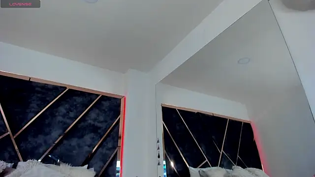 Snapshot of SusanaHenao chatting on November 28, 2025, 7:58 pm SusanaHenao online show from November 28, 2025, 7:58 pm