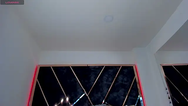 Snapshot of SusanaHenao chatting on September 21, 2025, 4:01 pm SusanaHenao online show from September 21, 2025, 4:01 pm