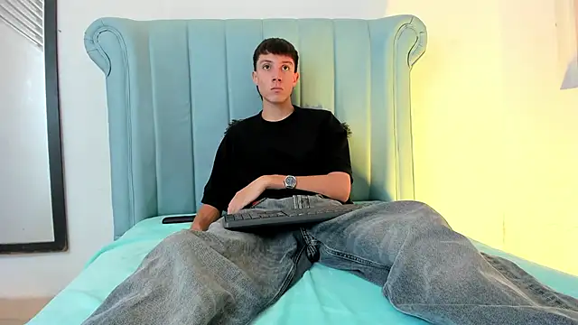 LittleDanny  online show from March 10, 2026, 4:33 pm