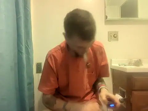 jizzyglizzy92 online show from April 18, 2026, 10:28 am