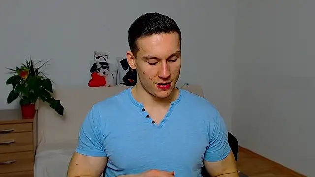 ZeinMiracles online show from November 30, 2025, 8:09 pm