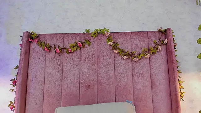 AnyaJay online show from November 22, 2025, 9:13 pm