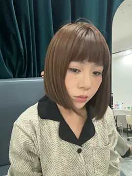 Snapshot of Xiaokui-04 chatting on September 30, 2025, 3:29 pm Xiaokui-04 online show from September 30, 2025, 3:29 pm