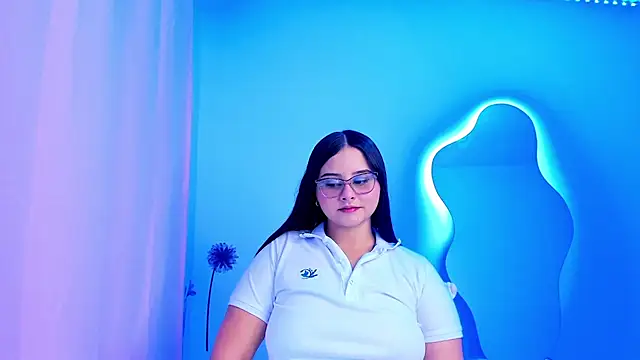 val ferrer online show from October 5, 2025, 12:56 am