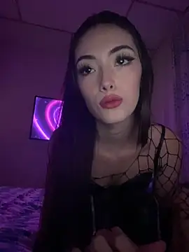 Queen Laura of Command online show from September 26, 2025, 3:46 am