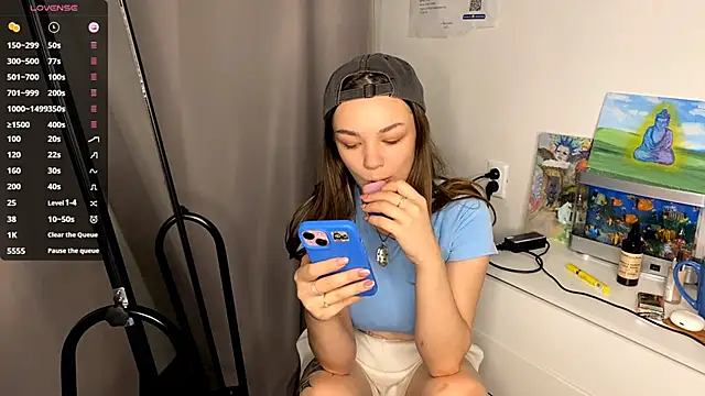 VelvetKate online show from November 3, 2025, 5:27 pm