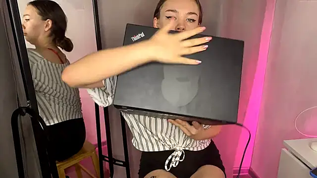 VelvetKate online show from October 24, 2025, 5:56 pm