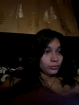Caroline Fox12 online show from September 25, 2025, 2:17 am