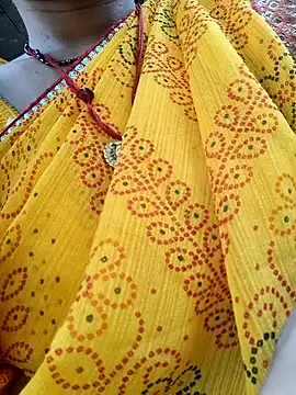 Idhika Handoo online show from September 26, 2025, 8:43 am