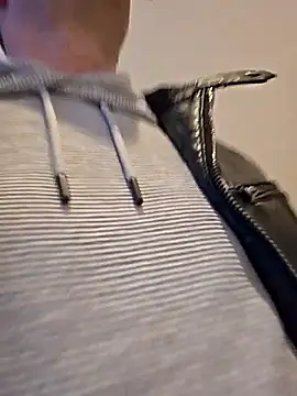 Snapshot of IMGTomi chatting on February 2, 2026, 1:21 pm IMGTomi online show from February 2, 2026, 1:21 pm