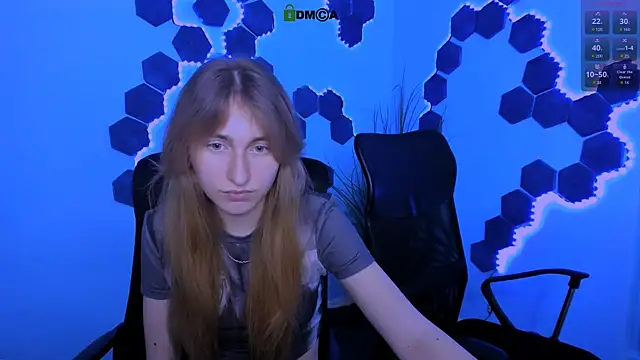 beauty ginger  online show from April 18, 2026, 7:07 pm