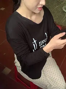 Tieuvi 18 online show from November 18, 2025, 12:59 am