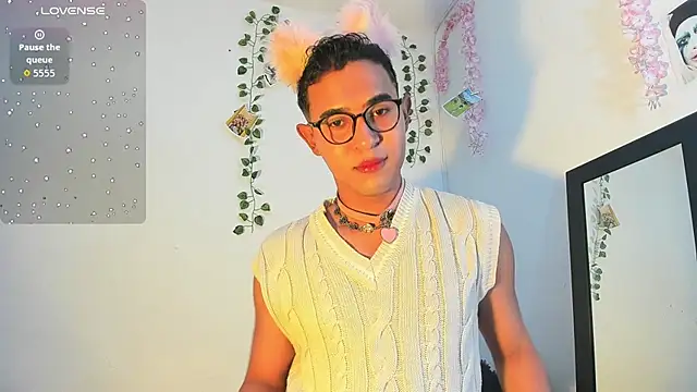 Snapshot of cute_sammy_1 chatting on September 26, 2025, 12:01 pm cute sammy 1 online show from September 26, 2025, 12:01 pm