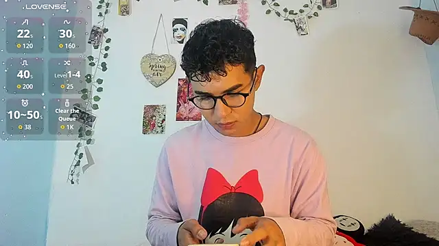 Snapshot of cute_sammy_1 chatting on November 19, 2025, 12:49 pm cute sammy 1 online show from November 19, 2025, 12:49 pm