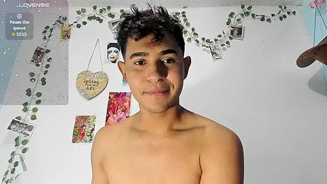 Snapshot of cute_sammy_1 chatting on November 28, 2025, 11:32 am cute sammy 1 online show from November 28, 2025, 11:32 am