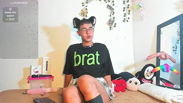 Snapshot of cute_sammy_1 chatting on September 28, 2025, 8:32 am cute sammy 1 online show from September 28, 2025, 8:32 am