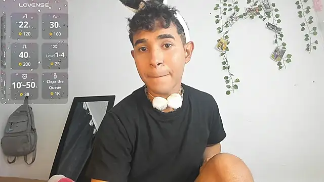 Snapshot of cute_sammy_1 chatting on November 5, 2025, 7:50 pm cute sammy 1 online show from November 5, 2025, 7:50 pm