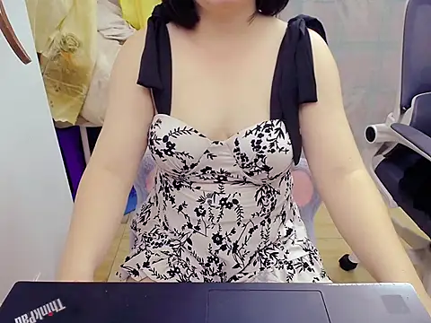 Phuong Myy online show from November 19, 2025, 3:45 pm