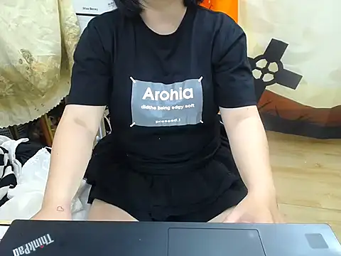 Phuong Myy online show from November 14, 2025, 12:09 pm