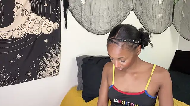 Snapshot of Trixie_luv1 chatting on November 22, 2025, 6:29 pm Trixie luv1 online show from November 22, 2025, 6:29 pm