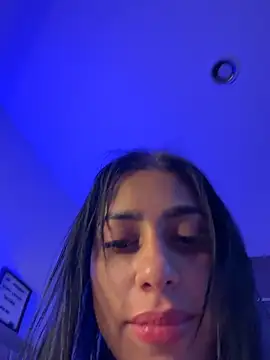 AlannaEvons online show from April 6, 2026, 4:46 am